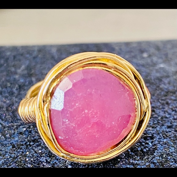 Handmade 18k gold Ruby ring - Picture 7 of 10